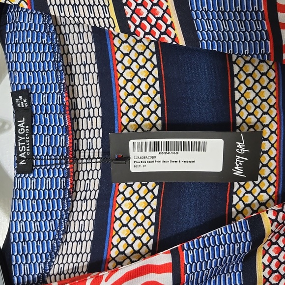 Nasty Gal Womens Scarf Print Satin Feel Dress NWT Size 16 - Picture 2 of 5